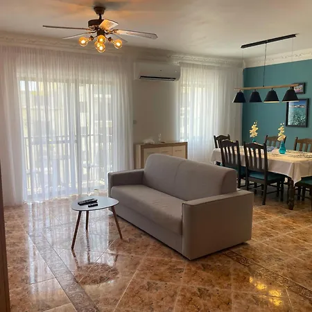 In Bugibba Center Apartment St. Paul's Bay