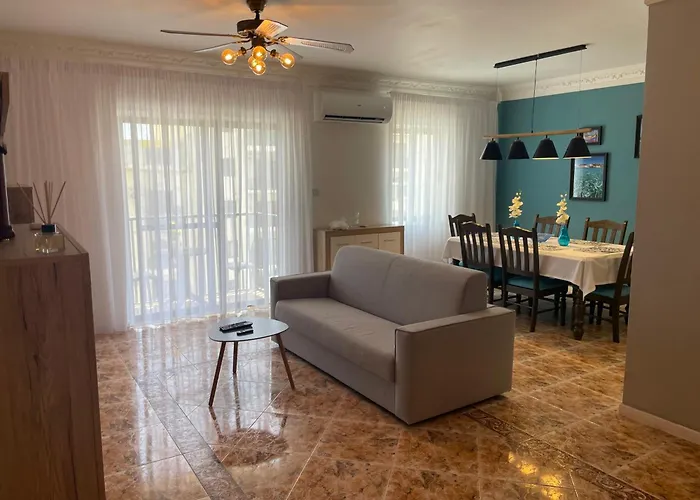 In Bugibba Center Appartement San Pawl il-Baħar